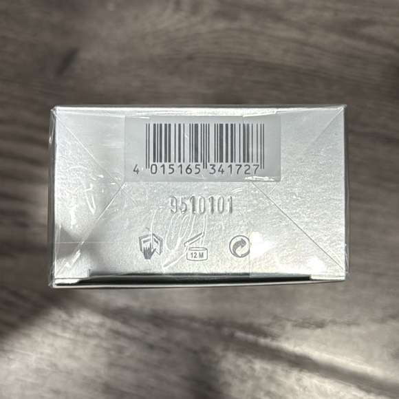 Dr. Barbara Sturm Lifting Serum - Picture 3 of 3